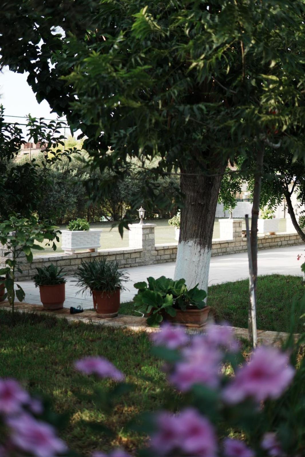 Gardenia Rooms Sarandë Exterior foto